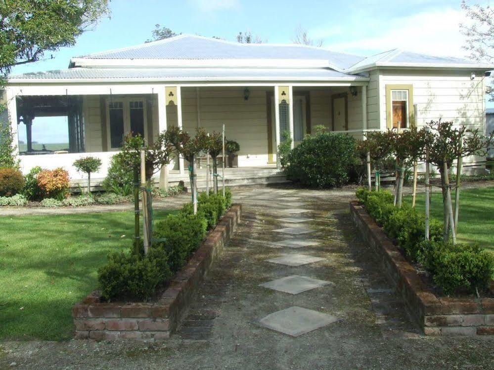 Tairoa Lodge & Cottage Hawera Ngoại thất bức ảnh