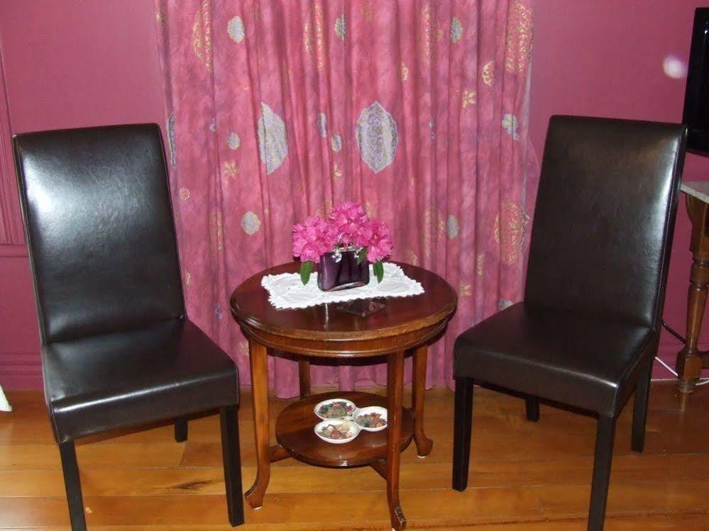 Tairoa Lodge & Cottage Hawera Ngoại thất bức ảnh